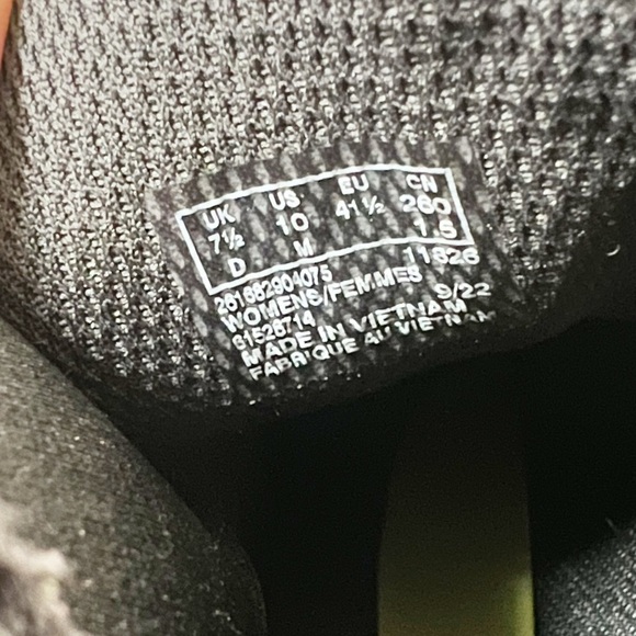 Clarks ATL Trek Up Boots 10 Waterproof Black Hiking Outfoor Active Sneakers - Picture 9 of 10